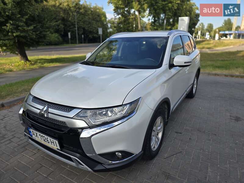 Mitsubishi Outlander 2018