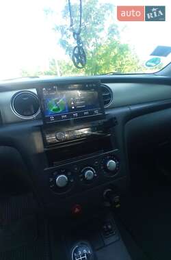 Внедорожник / Кроссовер Mitsubishi Outlander 2006 в 