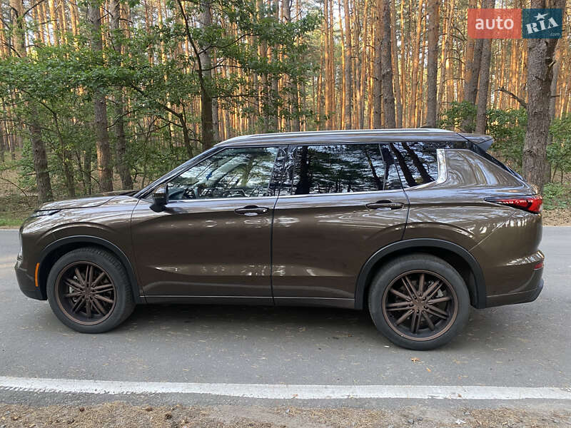 Внедорожник / Кроссовер Mitsubishi Outlander 2022 в Полтаве фото 12 Внедорожник / Кроссовер Mitsubishi Outlander 2022 в Полтаве