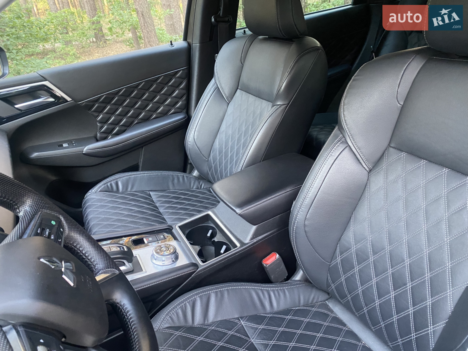 2022 Mitsubishi Outlander - мініатюра 16
