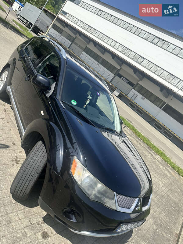 Mitsubishi Outlander 2008