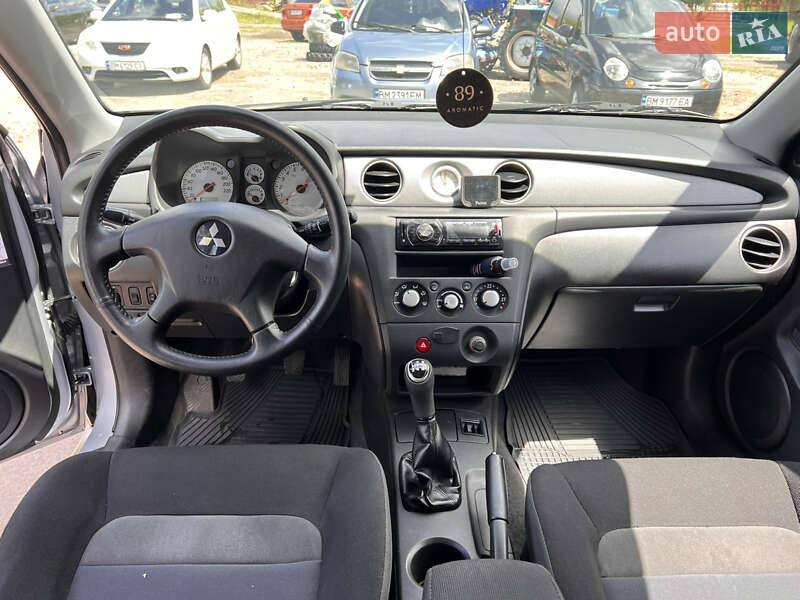 Внедорожник / Кроссовер Mitsubishi Outlander 2007 в Шостке