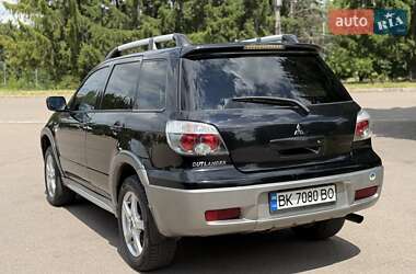 Внедорожник / Кроссовер Mitsubishi Outlander 2006 в 