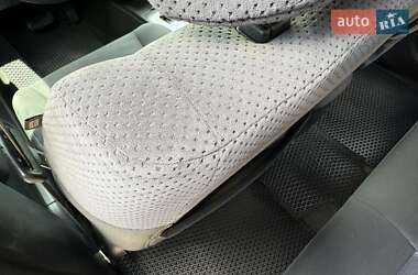 Внедорожник / Кроссовер Mitsubishi Outlander 2006 в 