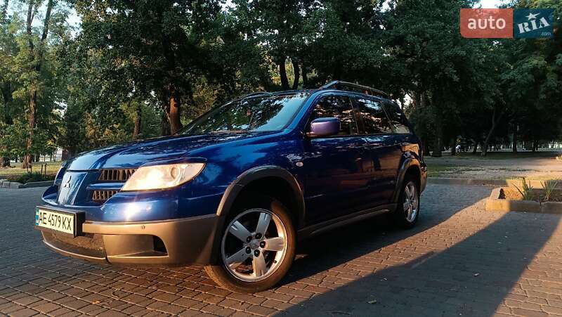Внедорожник / Кроссовер Mitsubishi Outlander 2006 в Днепре