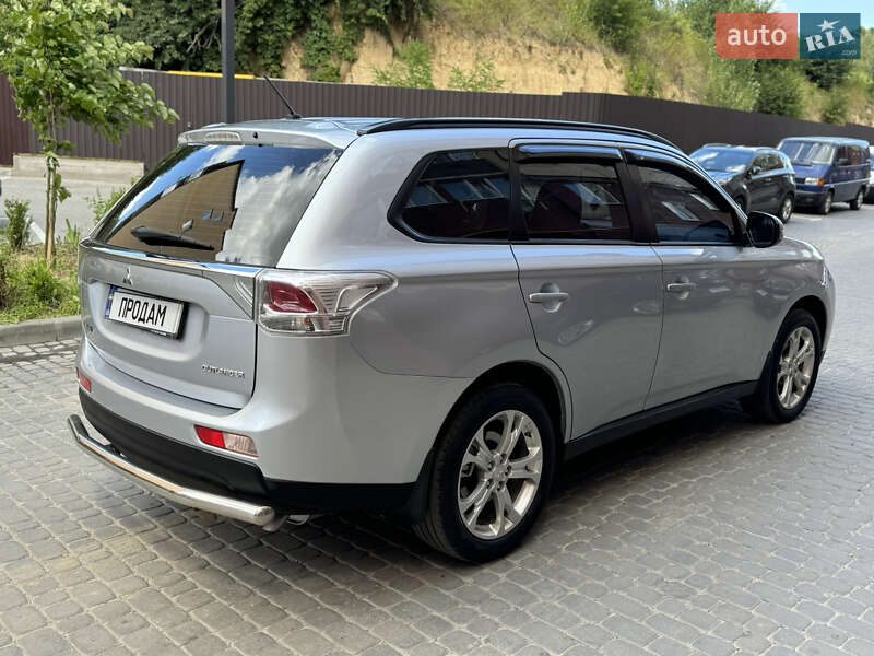 Внедорожник / Кроссовер Mitsubishi Outlander 2013 в Виннице