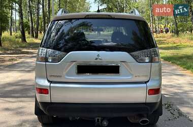 Внедорожник / Кроссовер Mitsubishi Outlander 2008 в 