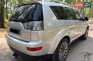 Внедорожник / Кроссовер Mitsubishi Outlander 2008 в 