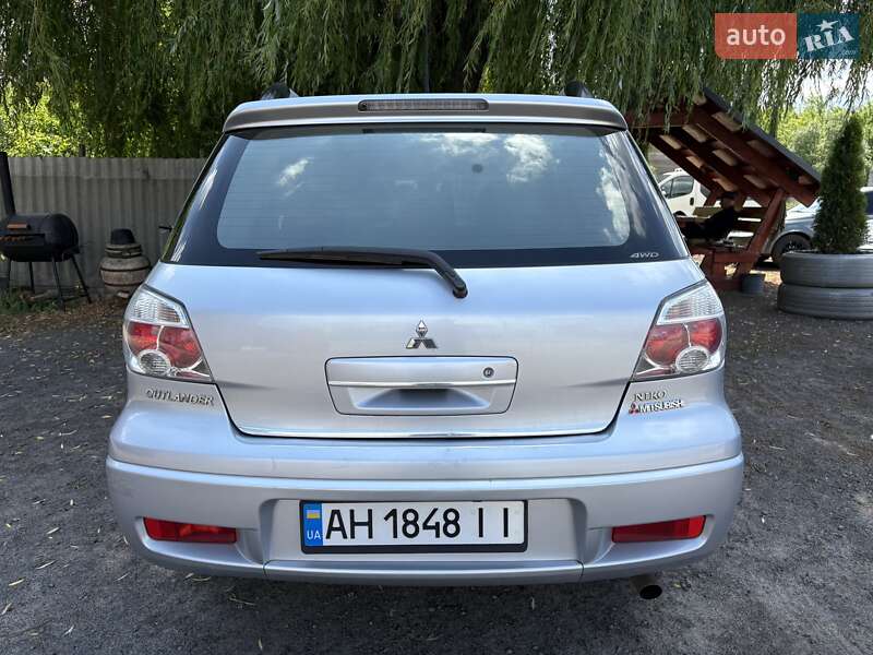 Внедорожник / Кроссовер Mitsubishi Outlander 2009 в Славянске
