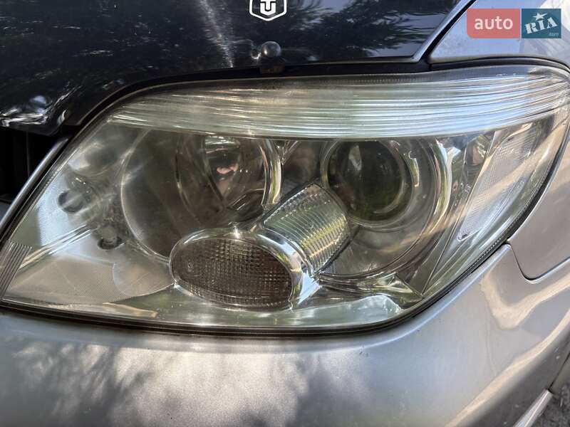 Внедорожник / Кроссовер Mitsubishi Outlander 2009 в Славянске