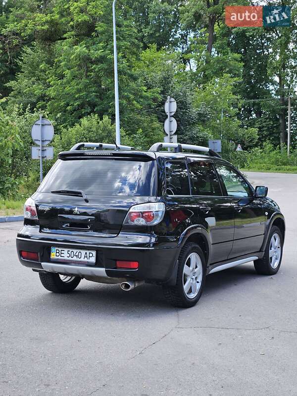 Внедорожник / Кроссовер Mitsubishi Outlander 2007 в Конопнице