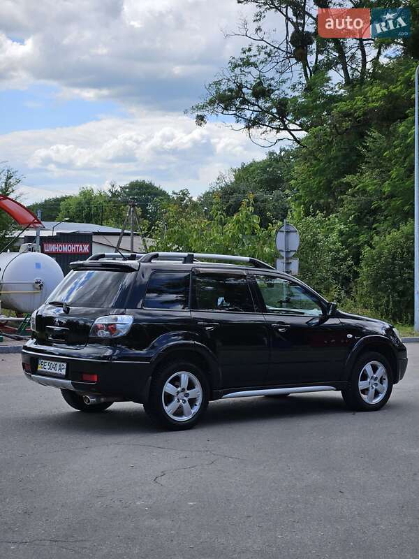 Внедорожник / Кроссовер Mitsubishi Outlander 2007 в Конопнице