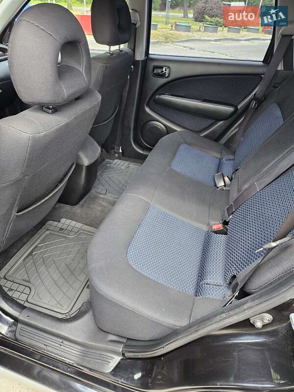 Внедорожник / Кроссовер Mitsubishi Outlander 2007 в Конопнице