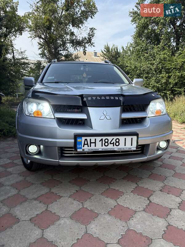 Внедорожник / Кроссовер Mitsubishi Outlander 2009 в Славянске