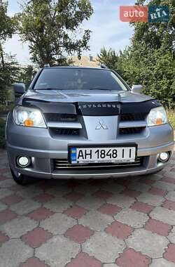 Внедорожник / Кроссовер Mitsubishi Outlander 2009 в 