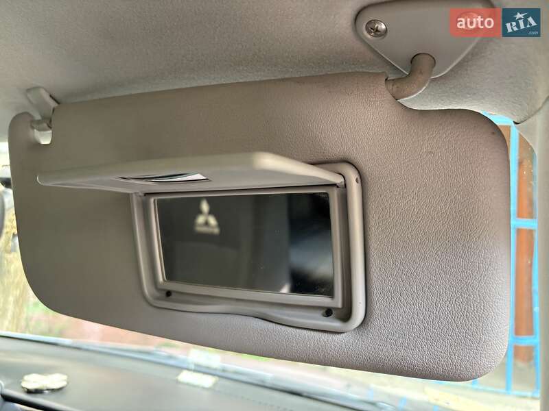 Внедорожник / Кроссовер Mitsubishi Outlander 2009 в Славянске