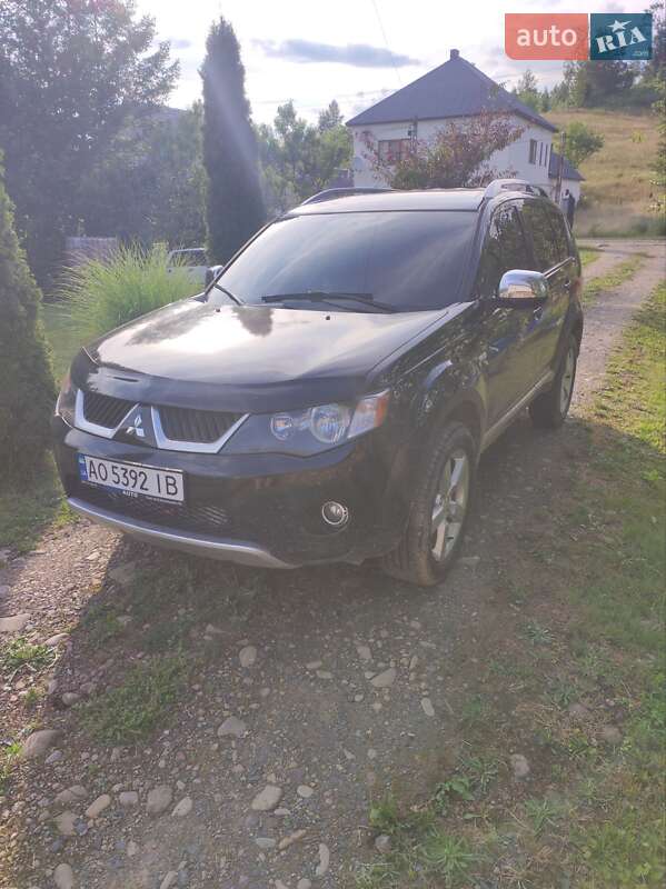 Позашляховик / Кросовер Mitsubishi Outlander 2006 в Сваляві фото 3 Позашляховик / Кросовер Mitsubishi Outlander 2006 в Сваляві