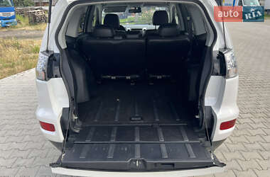 Внедорожник / Кроссовер Mitsubishi Outlander 2010 в 