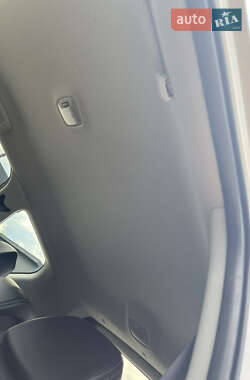 Внедорожник / Кроссовер Mitsubishi Outlander 2010 в 