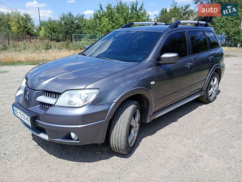 Внедорожник / Кроссовер Mitsubishi Outlander 2008 в Николаеве