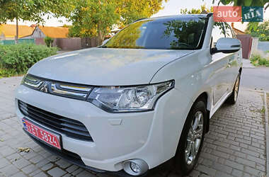 Внедорожник / Кроссовер Mitsubishi Outlander 2013 в Одессе