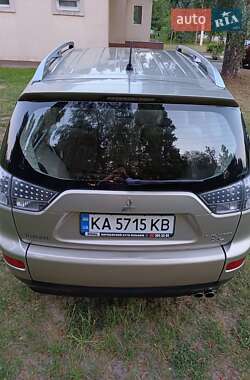 Внедорожник / Кроссовер Mitsubishi Outlander 2007 в 
