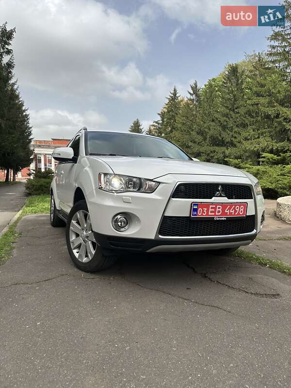 Внедорожник / Кроссовер Mitsubishi Outlander 2011 в Кривом Роге