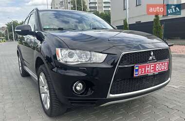 Внедорожник / Кроссовер Mitsubishi Outlander 2011 в Луцке