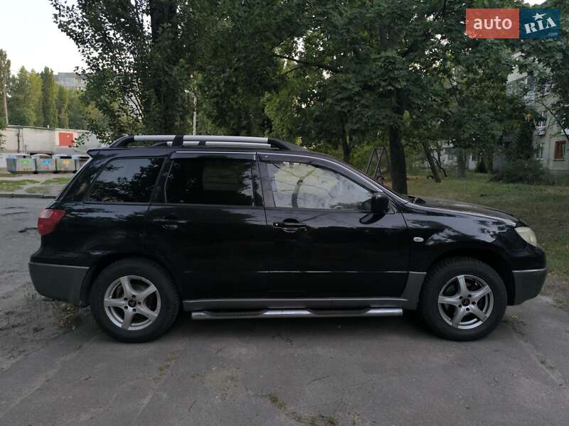 Внедорожник / Кроссовер Mitsubishi Outlander 2006 в Кременчуге