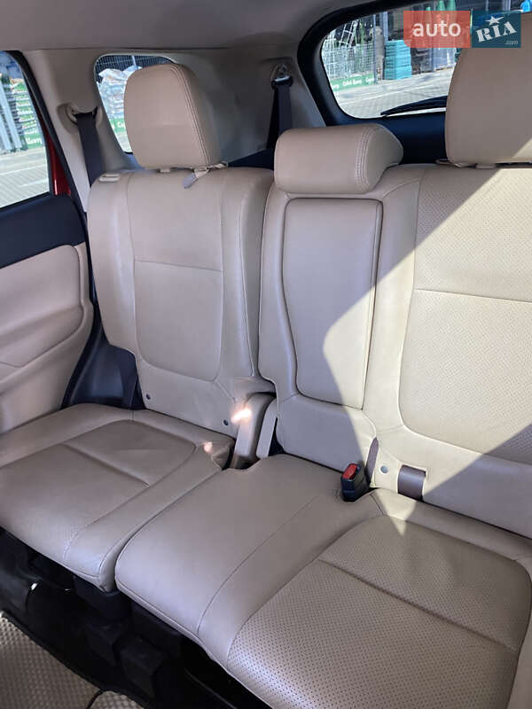 Позашляховик / Кросовер Mitsubishi Outlander 2017 в Первомайську