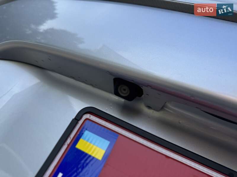 Внедорожник / Кроссовер Mitsubishi Outlander 2015 в Трускавце