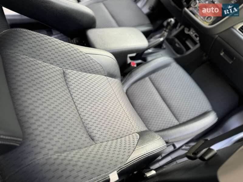 Внедорожник / Кроссовер Mitsubishi Outlander 2015 в Трускавце