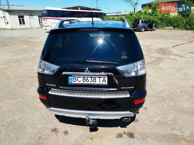 Позашляховик / Кросовер Mitsubishi Outlander 2010 в Золочеві