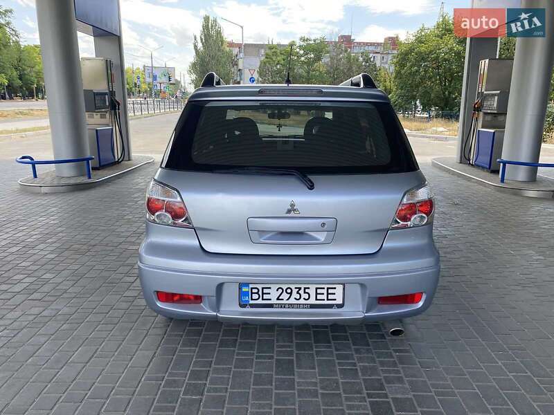 Внедорожник / Кроссовер Mitsubishi Outlander 2008 в Николаеве