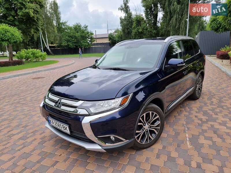Mitsubishi Outlander 2016