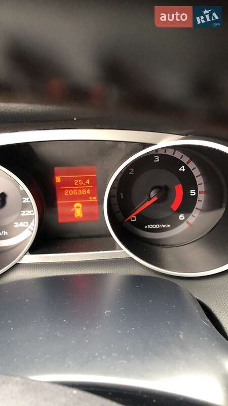 Позашляховик / Кросовер Mitsubishi Outlander 2009 в Чернівцях