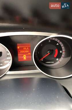 Внедорожник / Кроссовер Mitsubishi Outlander 2009 в 