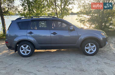 Внедорожник / Кроссовер Mitsubishi Outlander 2007 в 