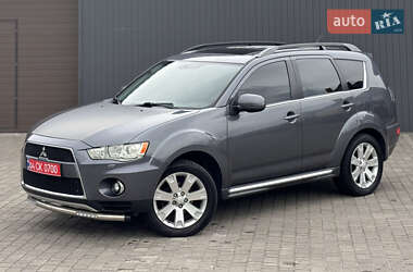 Внедорожник / Кроссовер Mitsubishi Outlander 2010 в 