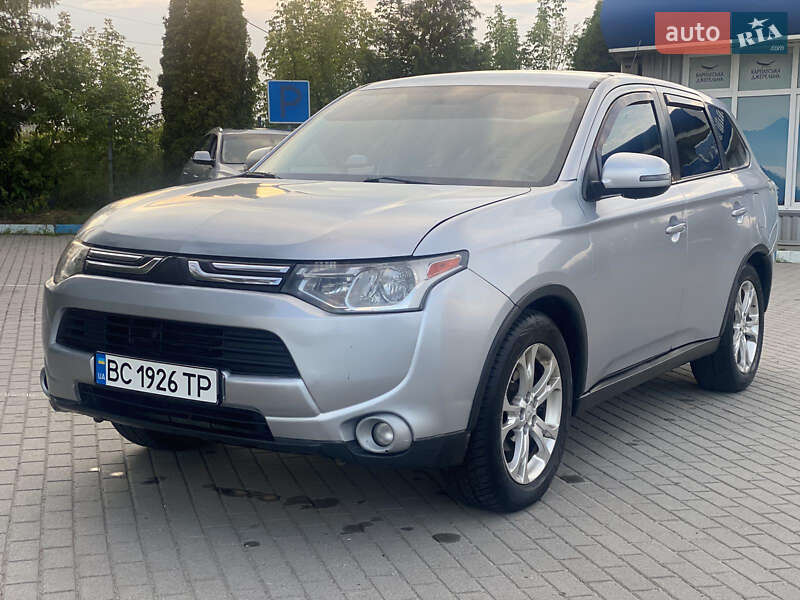 Mitsubishi Outlander 2014