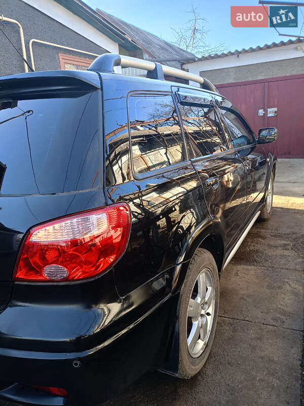 Внедорожник / Кроссовер Mitsubishi Outlander 2007 в Подольске