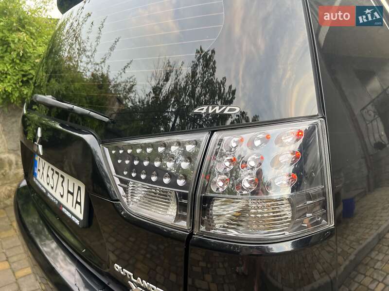 Внедорожник / Кроссовер Mitsubishi Outlander 2007 в Хмельницком