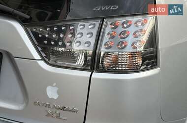 Внедорожник / Кроссовер Mitsubishi Outlander 2007 в 