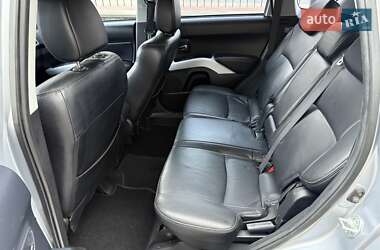 Внедорожник / Кроссовер Mitsubishi Outlander 2007 в 