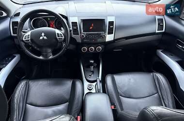 Внедорожник / Кроссовер Mitsubishi Outlander 2007 в 