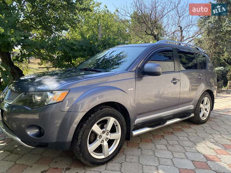 Mitsubishi Outlander 2008