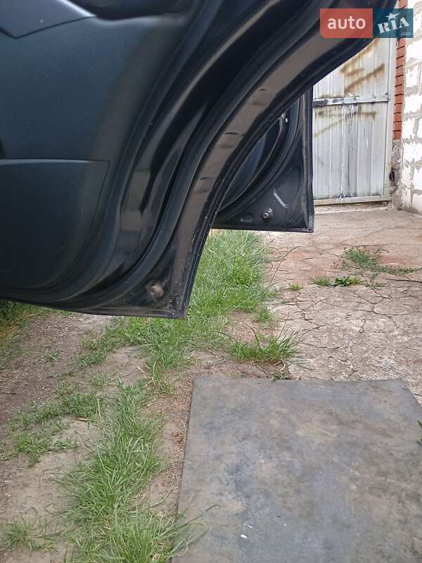 Внедорожник / Кроссовер Mitsubishi Outlander 2007 в Светловодске