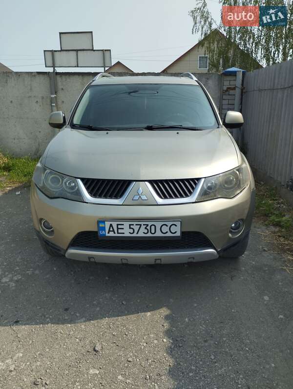 Внедорожник / Кроссовер Mitsubishi Outlander 2008 в Днепре
