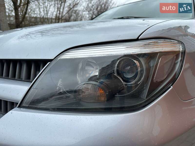 Внедорожник / Кроссовер Mitsubishi Outlander 2009 в Киеве