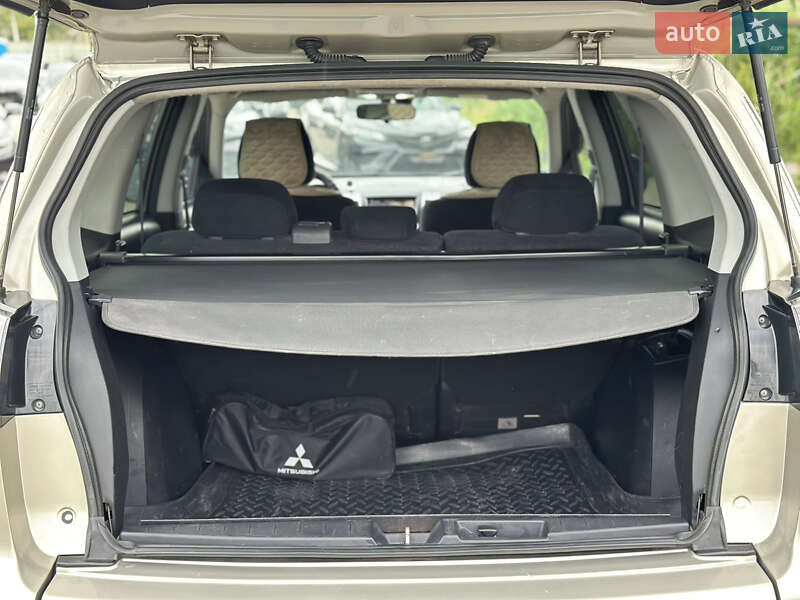 Внедорожник / Кроссовер Mitsubishi Outlander 2009 в Харькове